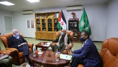 la MINURSO avait échoué à accomplir son principal mandat et restait la seule mission onusienne dépourvue de la mission de contrôle de la situation des droits de l'Homme.