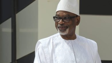 L'ancien président malien Ibrahim Boubacar Keita (IBK) est décédé dimanche à son domicile à Bamako à l'âge de 77 ans.