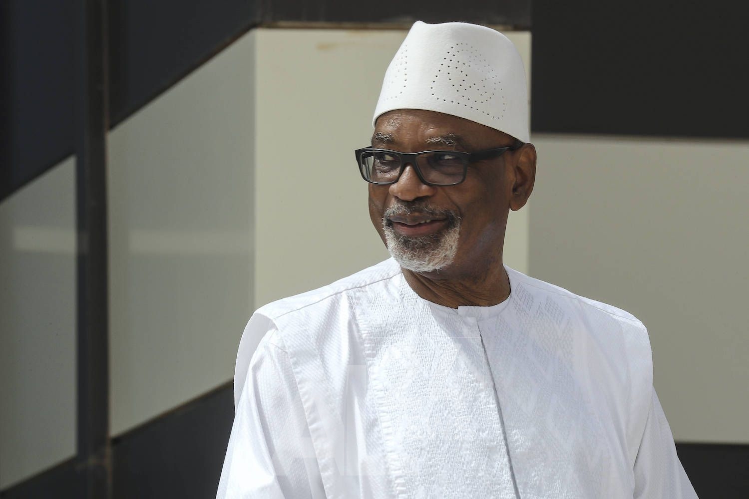 L'ancien président malien Ibrahim Boubacar Keita (IBK) est décédé dimanche à son domicile à Bamako à l'âge de 77 ans.