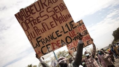 Les autorités maliennes ont justifié cette décision par les "propos hostiles et outragés du ministre français de l'Europe et des Affaires étrangères tenus récemment