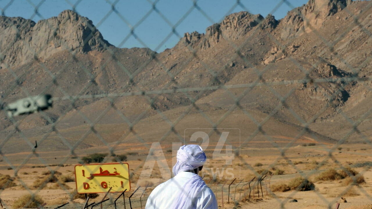 يوم السبت 13 فبراير على 7سا04 صباحا على بعد حوالي 50 كلم من مدينة حمودية (رقان) قام الجيش الاستعماري بتفجير قنبلة مصنوعة بالبلوتونيوم وهي اقوى بخمس مرات من قنبلة هيروشيما باليابان.