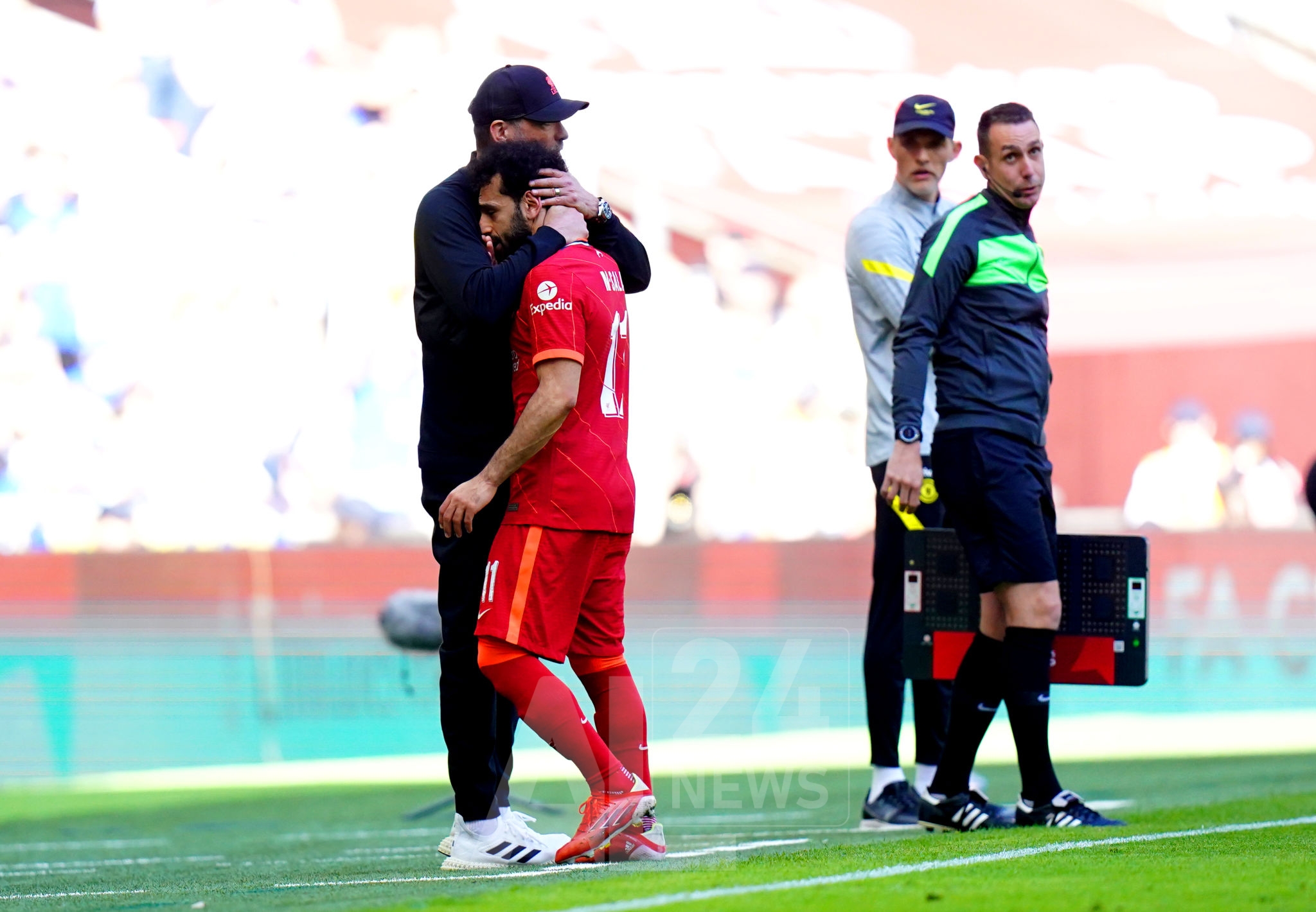 إصابة صلاح تأتي قبل أيام على مواجهة ريال مدريد يوم 28 ماي الجاري في نهائي دوري أبطال أوروبا بالعاصمة الفرنسية "باريس".