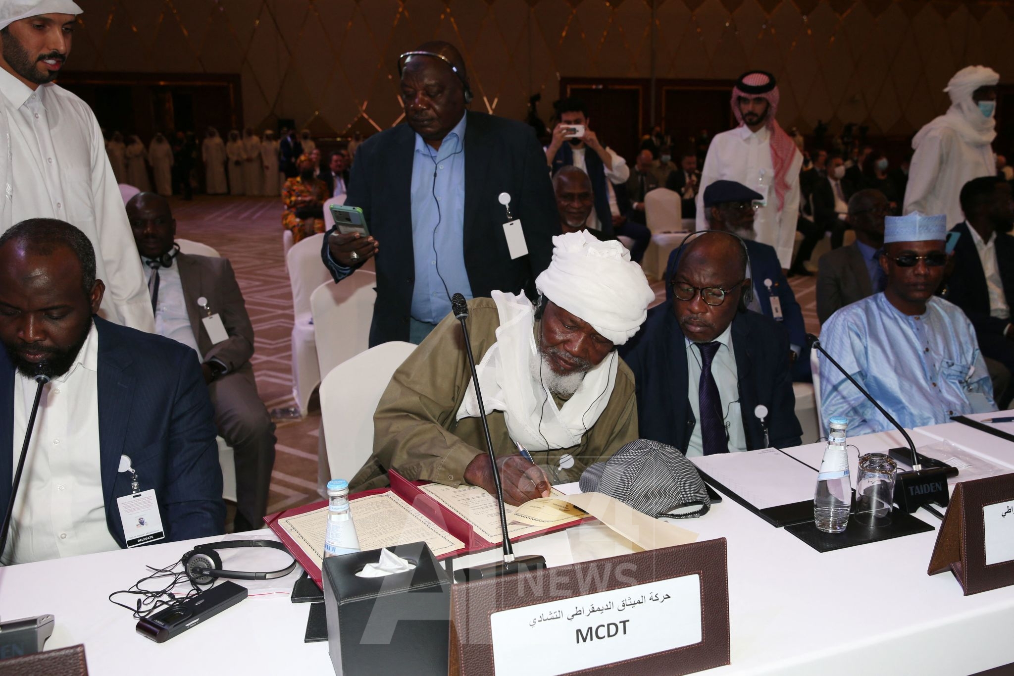 الجزائر تابعت "بارتياح كبير, توقيع السلطات التشادية و عديد الجماعات و الحركات المسلحة