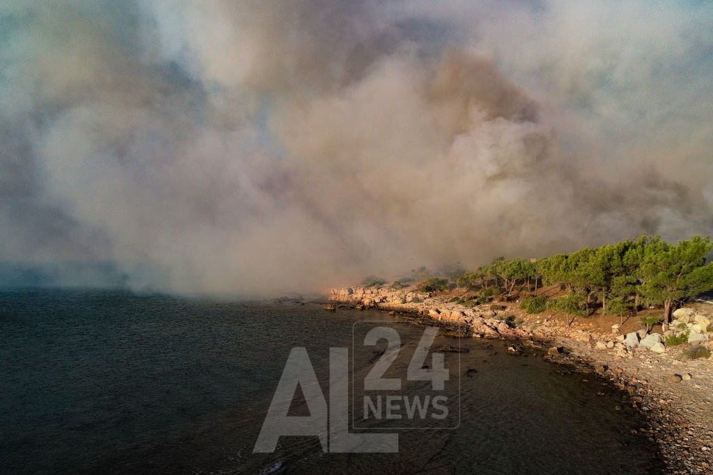فرق الإطفاء تكافح لإخماد حريق غابات في جنوب البلاد لليوم الثاني على التوالي