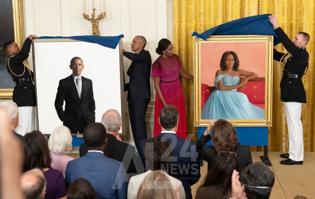 حفل كشف النقاب عن لوحتين رسميتين للرئيس السابق باراك أوباما وزوجته ميشيل
