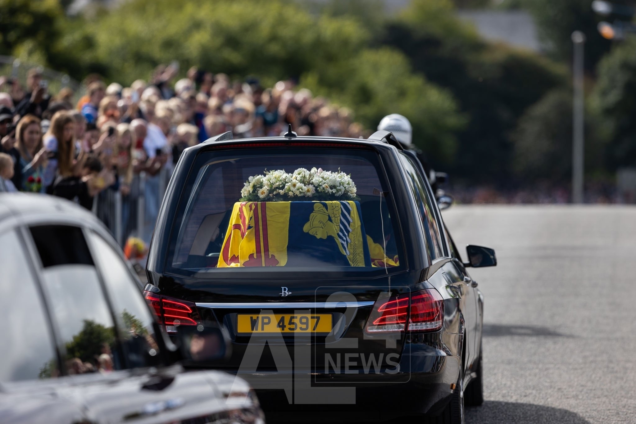 الموكب البطيء هو الحدث الأول ضمن سلسلة من الفعاليات التي تنتهي بالجنازة الرسمية في كنيسة وستمنستر في لندن في 19 سبتمبر.