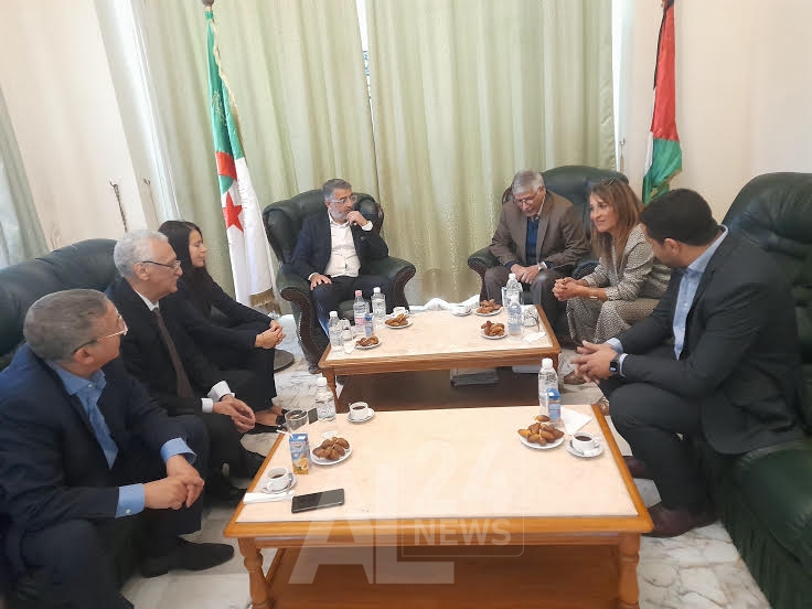 استقبال سفير الصحراء الغربية بالجزائر عبد القادر الطالب عمر لوفد الجالية الجزائرية بفرنسا