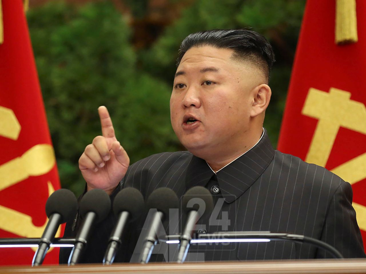 الزعيم الكوري الشمالي كيم جونغ أون