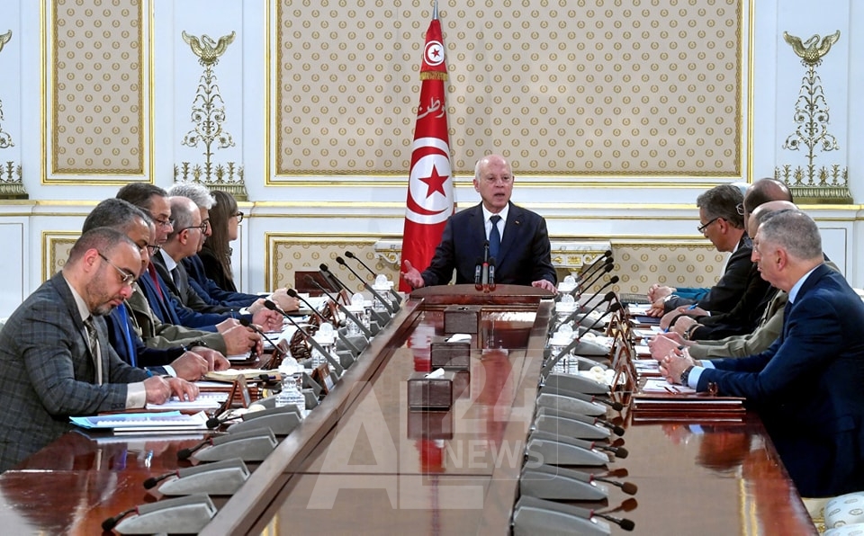 الرئيس التونسي قيس سعيّد يترأس اجتماعا لمجلس الأمن القومي بقصر قرطاج