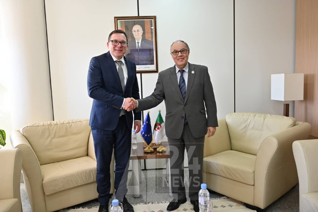 الأمين العام لوزارة الشؤون الخارجية الجزائرية، عمار بلاني، يستقبل رئيس وكالة الاتحاد الأوروبي للتعاون القضائي في المجال الجنائي، لاديسلاف همران