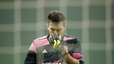 جانلويجي بوفون حارس منتخب إيطاليا الأسطوري