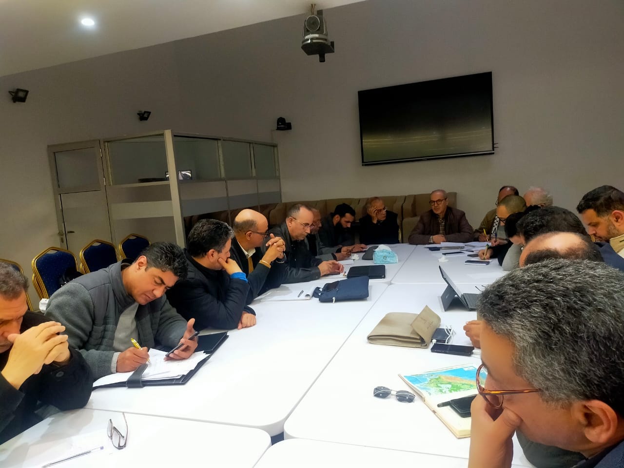 صورة من اجتماع المكتب السياسي لحزب فيدرالية اليسار يالمغرب