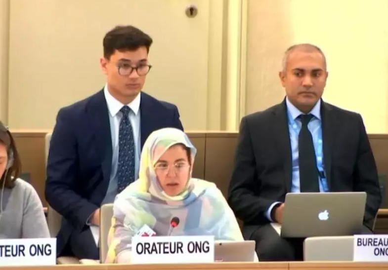 الناشطة الصحراوية في مجال حقوق الإنسان فاطمة عزيزة