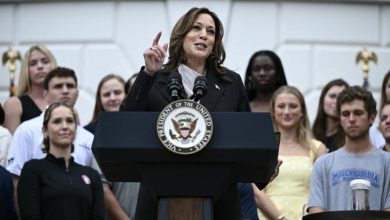 كامالا هاريس ترافع عن حصيلة بايدن