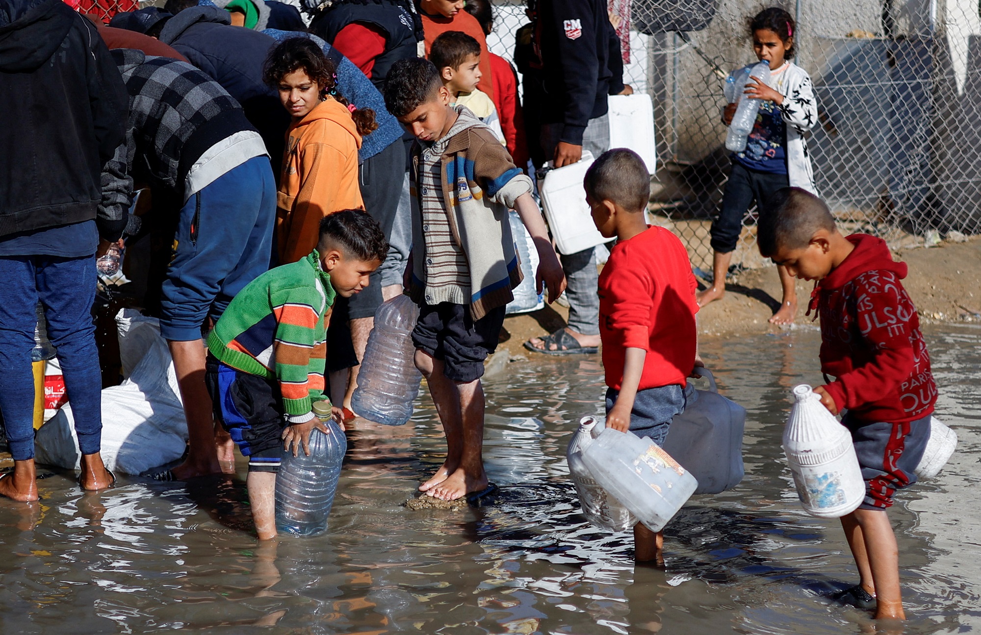 الصحة العالمية تحذر من انتشار شلل الاطفال في غزة