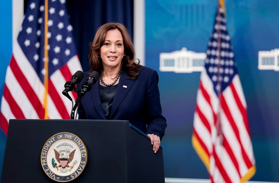 كامالا هاريس تترشح لخلافة بايدن