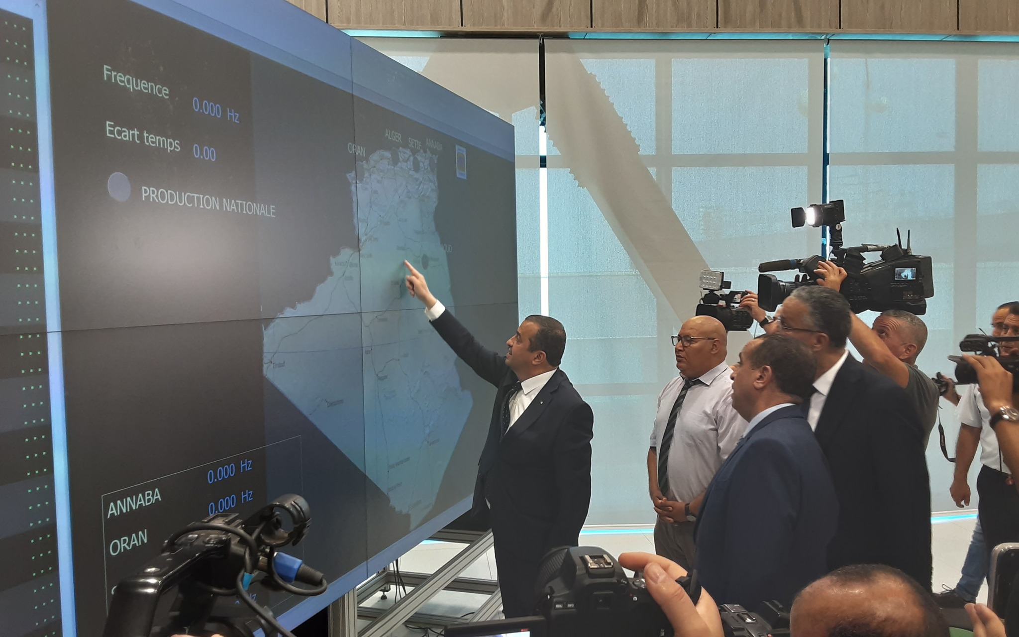 مشروع ربط كهربائي للجزائر بأوروبا