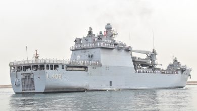 سفينة "الإبرار" "TCG BAYRAKTAR-L402"