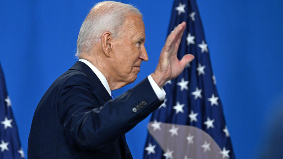 الحزب الديمقراطي سيختار مرشحا بديلا عن بايدن