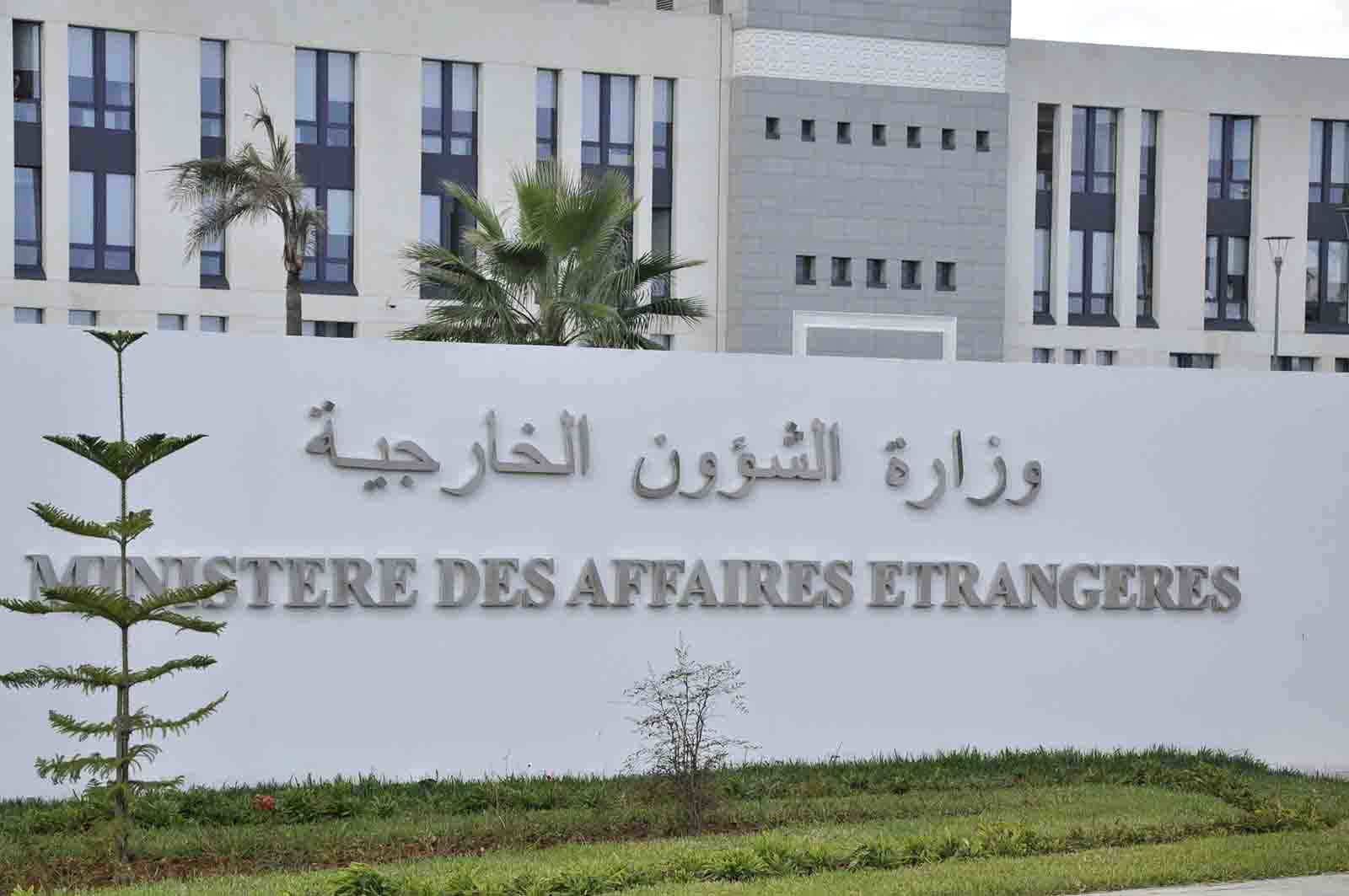 الخارجية الجزائرية تعلن سحب سفيرها لدى فرنسا