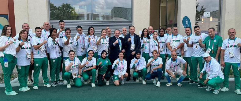 سفير الجزائر