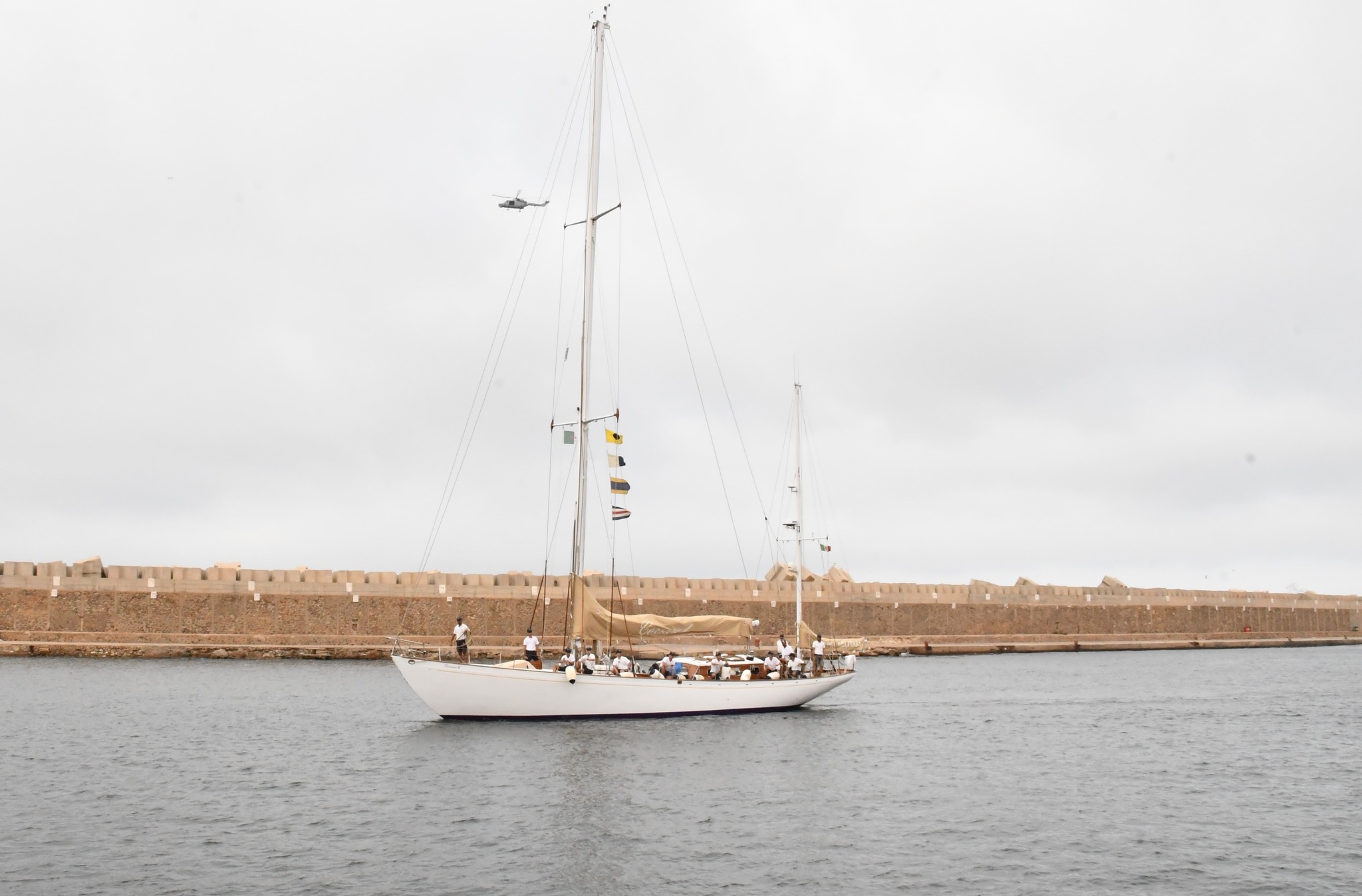 السفينة الشراعية المدرسة "CORSARO ll" للبحرية الإيطالية