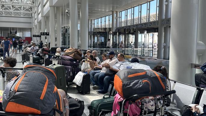 الولايات المتحدة تحث رعاياها على مغادرة لبنان