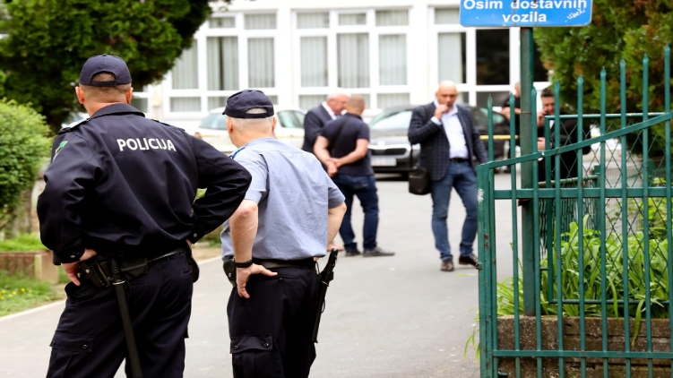 fusillade-dans-une-école-en-Bosnie.