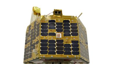 إيران تطلق القمر الصناعي جمران 1