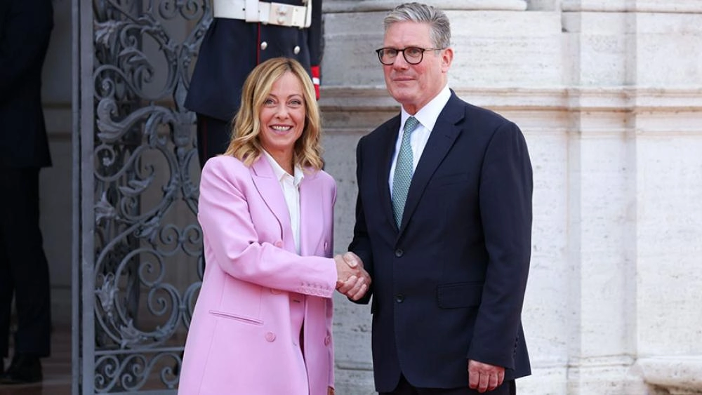 كير ستارمر وجورجيا ميلوني