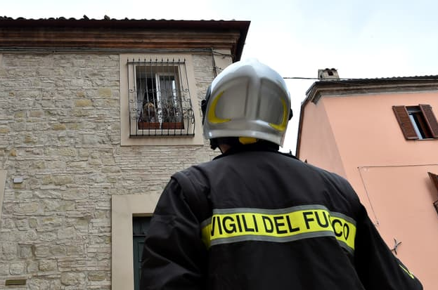 Italie un pompier meurt emporté par un torrent en crue
