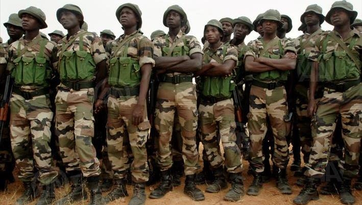 Nigeria : l'armée neutralise 4 bandits et libère 20 otages lors d'opérations anti-terroristes