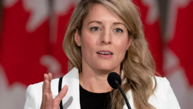 le canada suspend 30 permis de vente d'armes