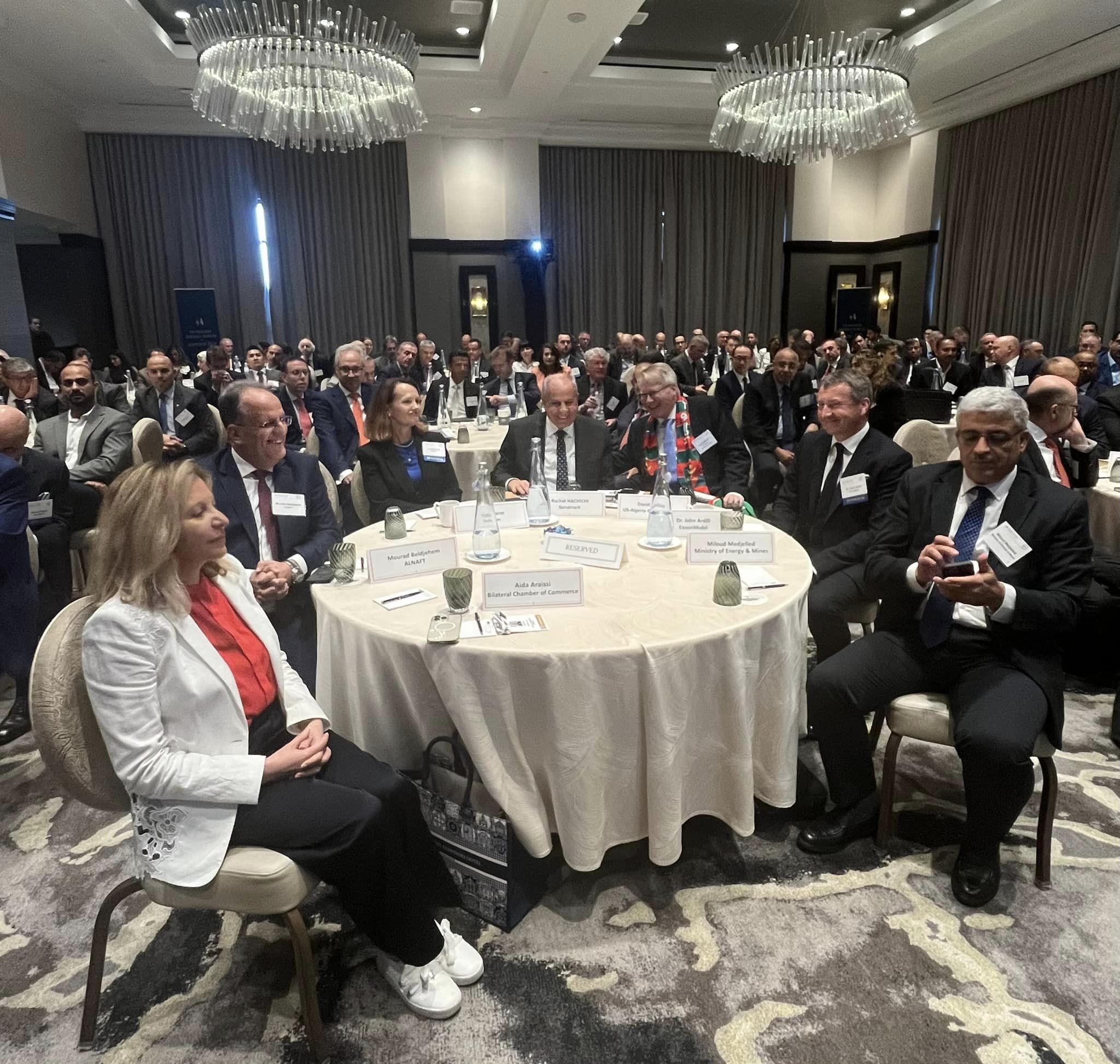 Conférence Gastech à Houston : Sonatrach poursuit ses réunions de travail importantes avec de grandes sociétés énergétiques