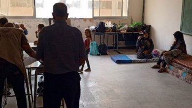 مدارس لبنان تتحول إلى مراكز لإيواء النازحين