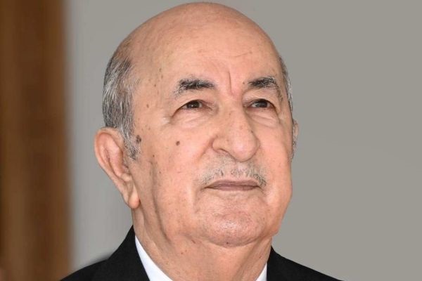 Le Président de la République regagne Alger en provenance du Sultanat d'Oman