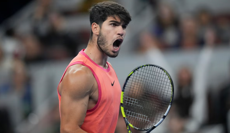 ألكاراز يتوّج بلقب بطولة بكين بفوزه على سينر