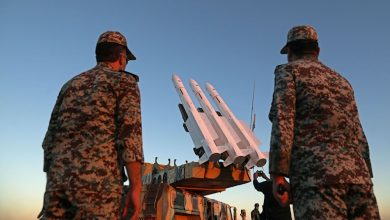 جنديان من الجيش الإيراني