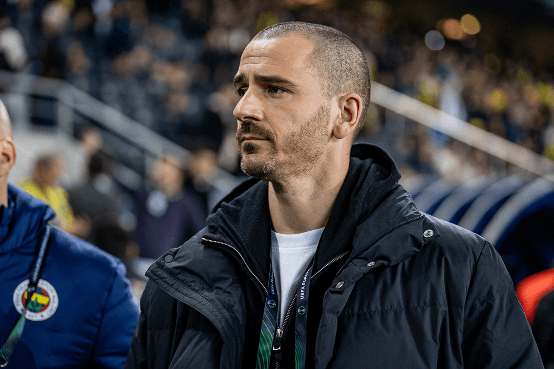 بونوتوشي مدرباً مساعداً.1080