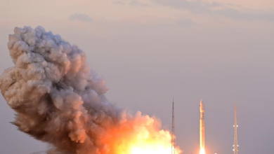 الصين تطلق صاروخا على متنه 15 قمرا اصطناعيا