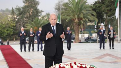الرئيس تبون يضع إكليلاً من الزهور ويقف ترحماً على أرواح الشهداء في الذكرى الـ70 لثورة التحرير