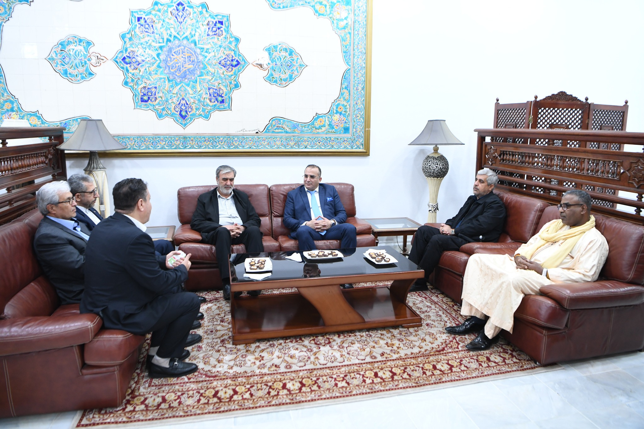 وفد عن مجلس الشورى الإيراني في زيارة إلى الجزائر