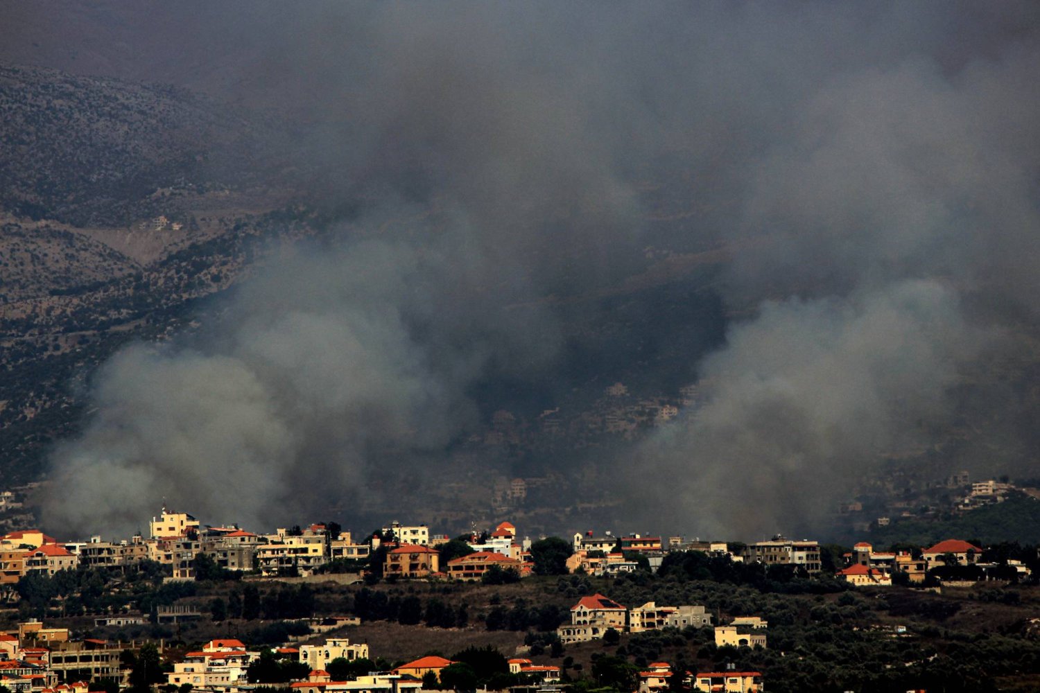 قصف صهيوني على لبنان