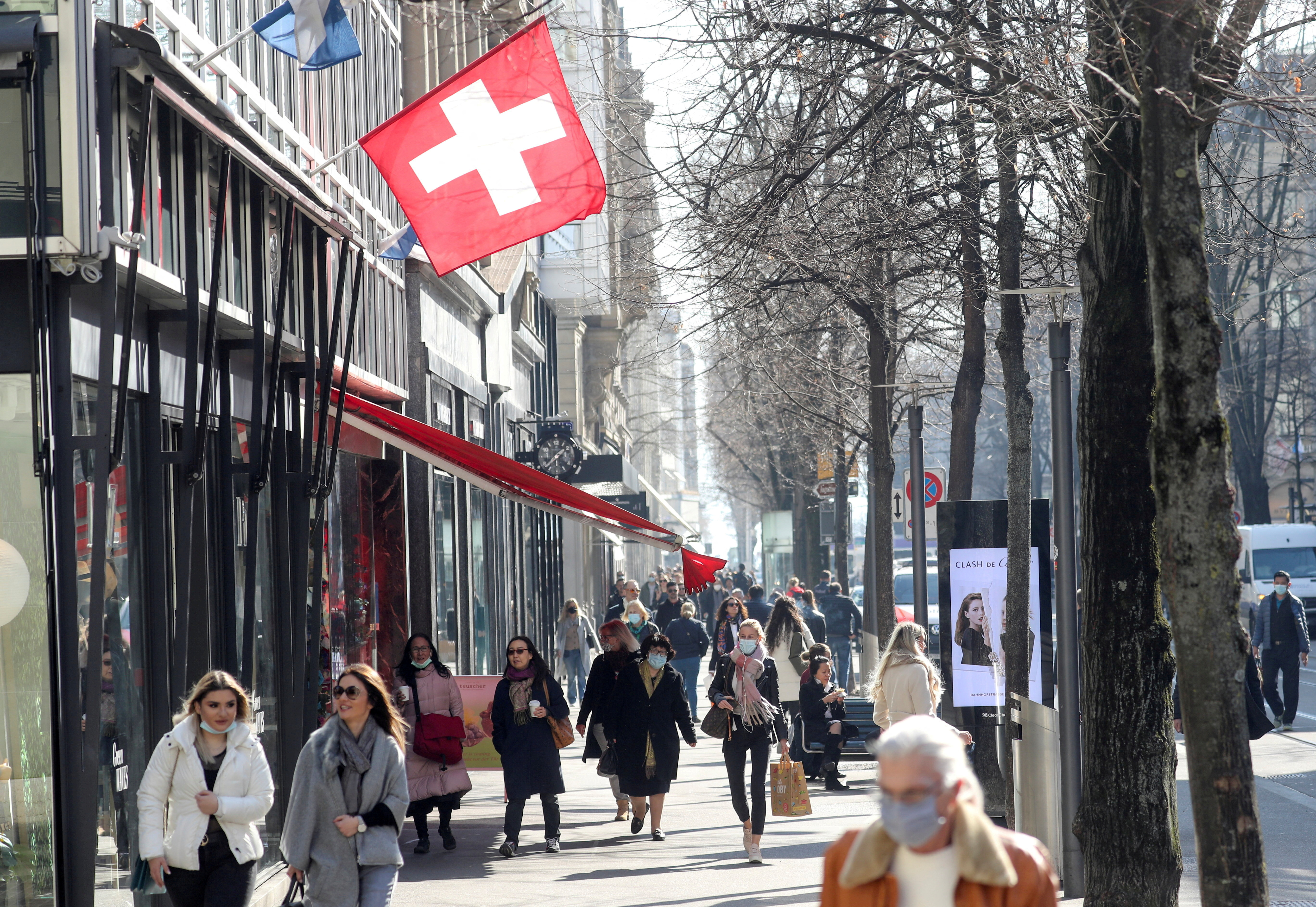 Swiss Economic Growth Slows to 0.2% in Q3, Weighed Down by Industry