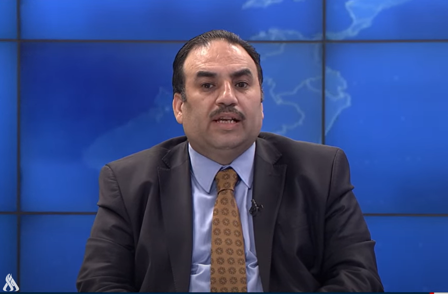 مستشار رئيس الوزراء العراقي حسين علاوي