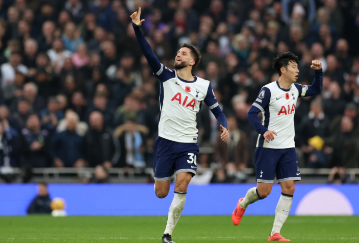 توتنهام يستأنف ضد قرار إيقاف لاعبه رودريغو بينتانكور