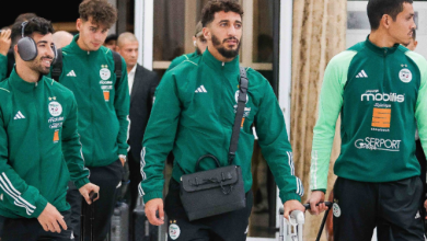 بالصور.. بعثة منتخب الجزائر تعود إلى أرض الوطن