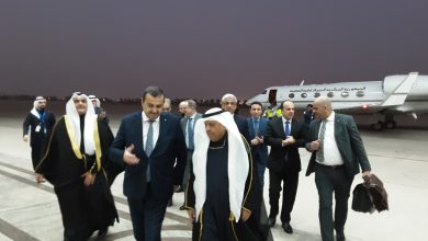 وصول وزير الطاقة الجزائري إلى الكويت