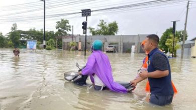 ارتفاع حصيلة ضحايا الفيضانات في جنوب تايلاند إلى 25 شخصًا