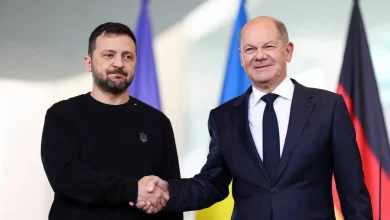 شولتس وزيلنسكي